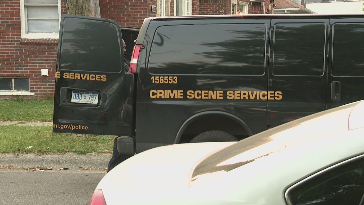 Teen accidentally shoots, kills 14-year-old while playing with stolen gun